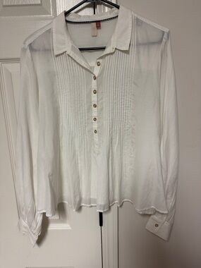 Pilcro White Pintuck Button-Front Long Sleeve Shirt